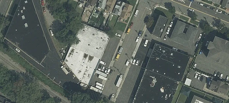 Multi-Unit Warehouse Office Building