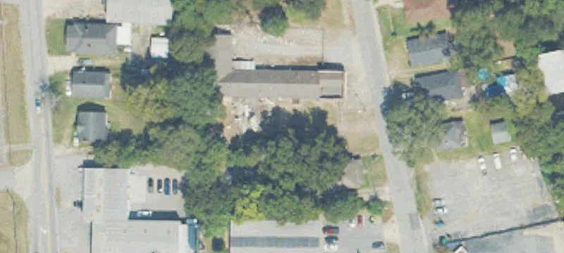 Warehouse with Fenced Yard Access