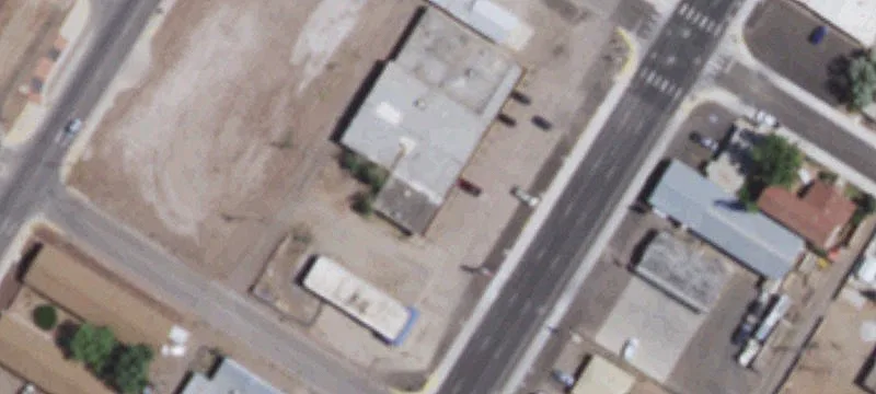 Multi-Tenant Retail Building
