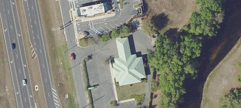 2021 Retail Storefront on Highway