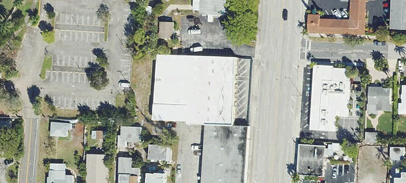 Freestanding Retail Showroom Building