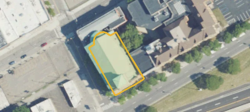Freestanding Building with Private Parking