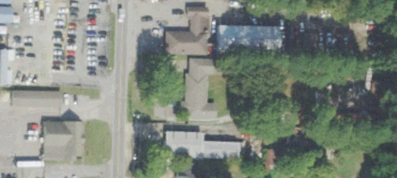 Office Space with Contractor-Friendly Site