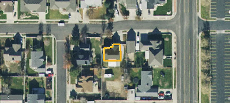 Estate Lot with Year-Round Stream