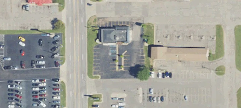 Industrial Building with Corner Parking