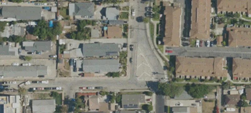 Gated Duplex with Driveway Parking