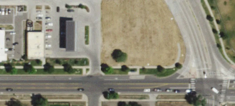Shopping Center with Endcap Tenants