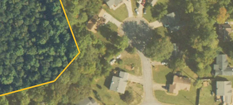 Vacant Cul-de-Sac Lot