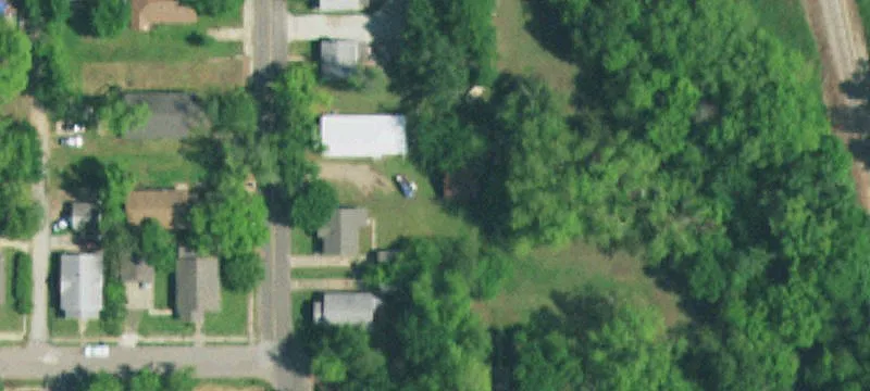 Retail Building with 6,000 SF