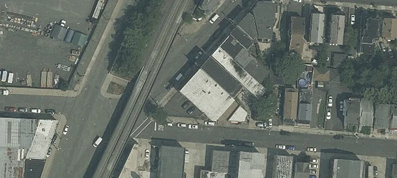 Multi-Space Retail Building