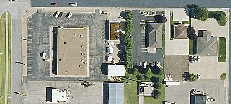 Retail Building with Metal Workshop