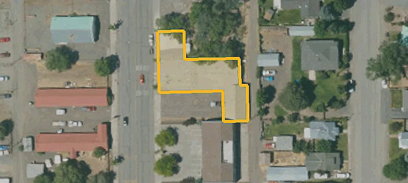 Multi-Unit Retail and Office Building