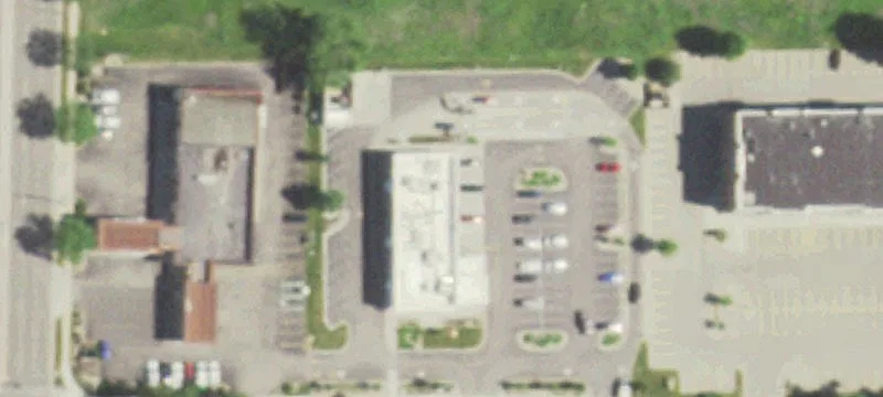 Office Space with Pick-Up Lane