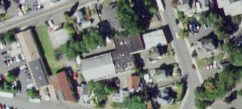 Warehouse with Two Points of Access