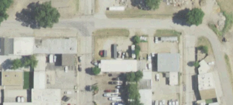 Office/Warehouse with Fenced Lot