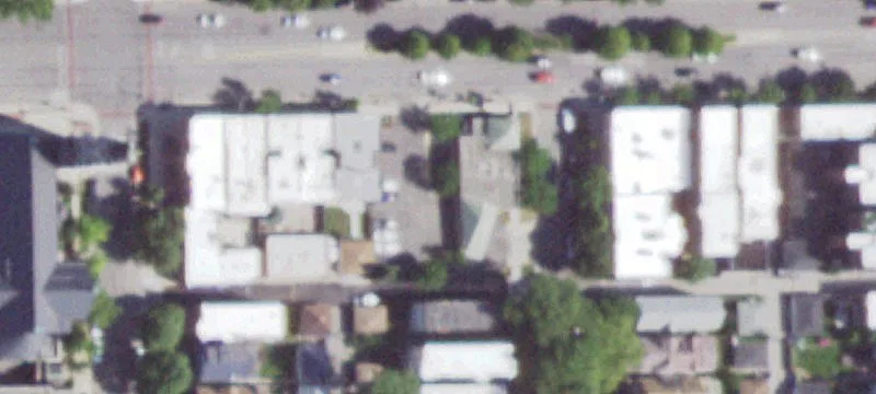 Mixed-Use Building on Major Road