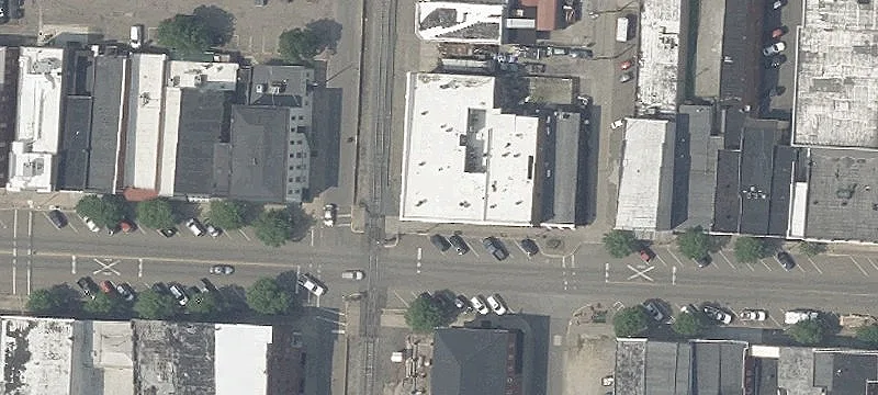 Mixed-Use Retail and Apartment Building