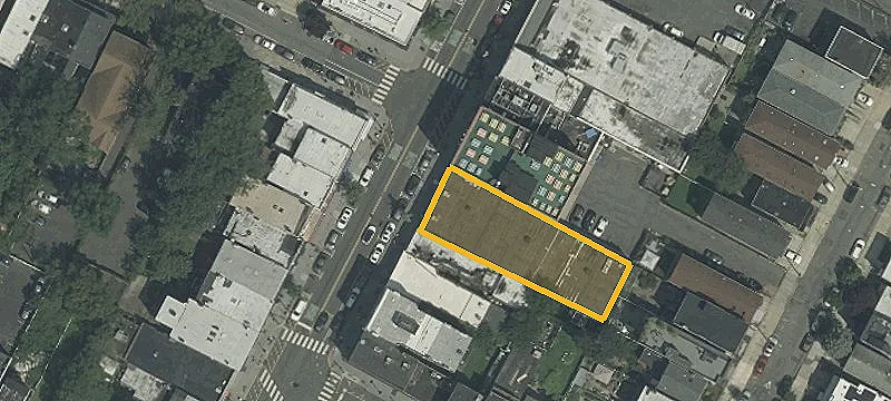 Single-Story Retail Building with Basement