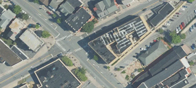 Signalized Intersection Retail Site