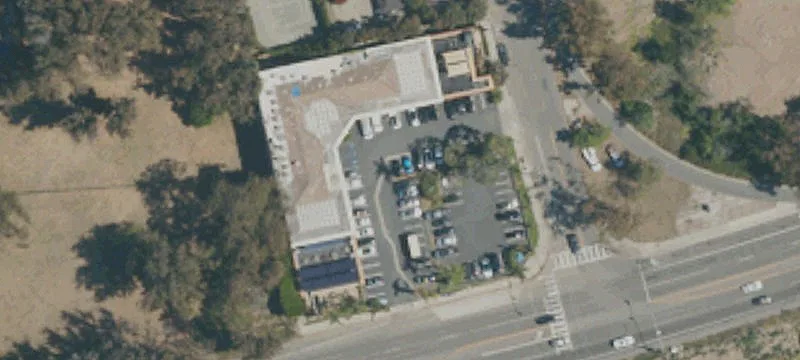 Office/Retail Unit Across Beach