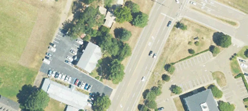 Freestanding Office Building on Highway 51