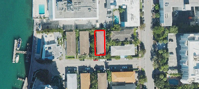 Furnished Garden-Style Two-Bedroom Unit