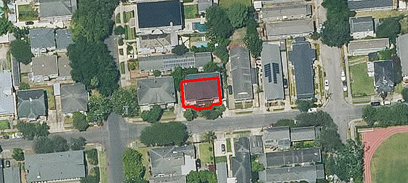 Side-by-Side Duplex With 15-Foot Ceilings