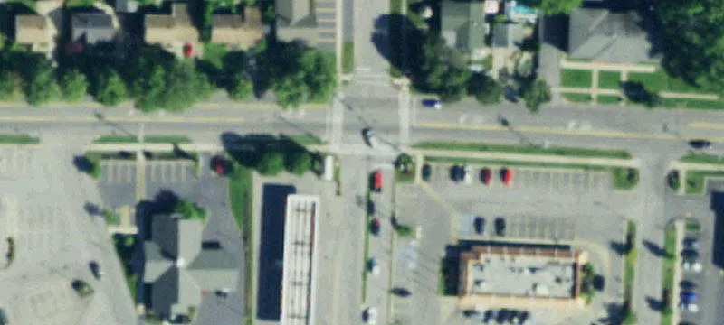 Grocery-Anchored Retail Plaza Space