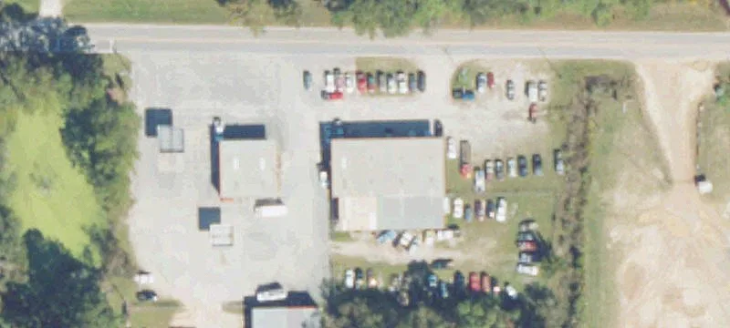 Mechanic Shop Commercial Building