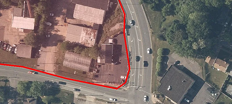 Warehouse with Fenced Outdoor Storage