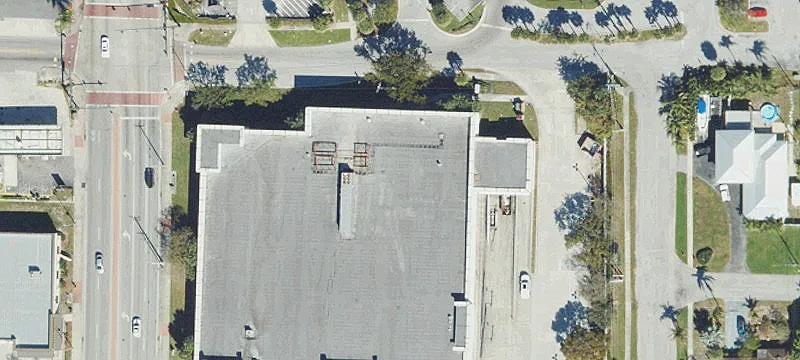 Retail Property in Dense Corridor