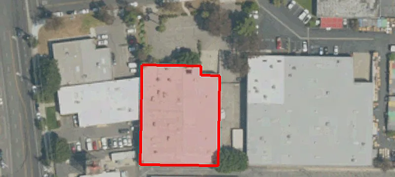 Warehouse with Private Yard