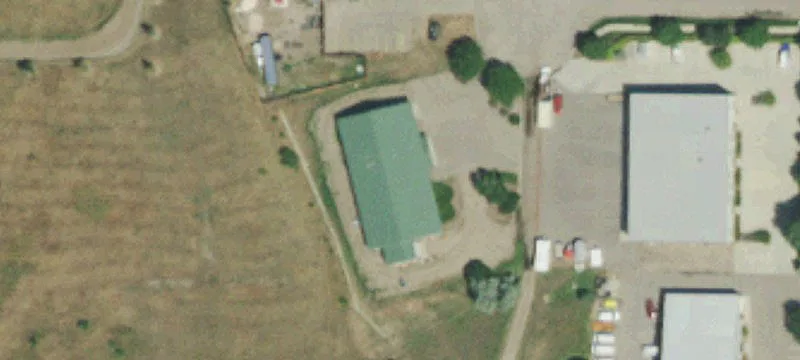 Two-Suite Flex/Shop Building