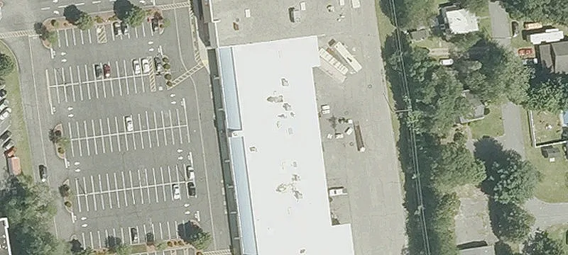High-Traffic Shopping Center