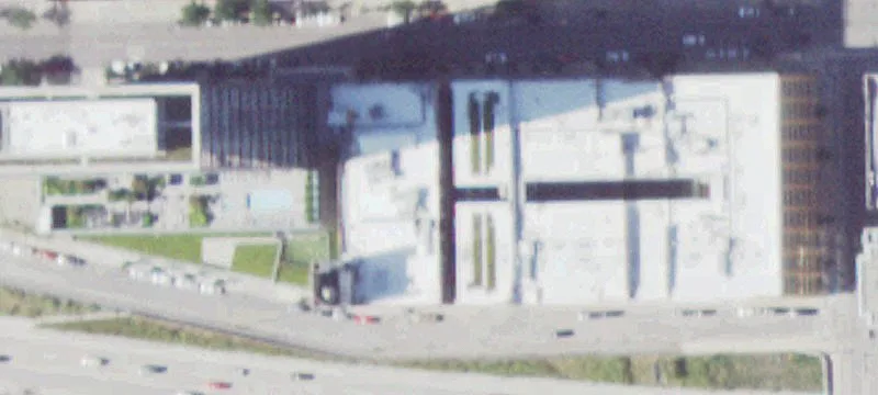West Loop Retail at Office Base