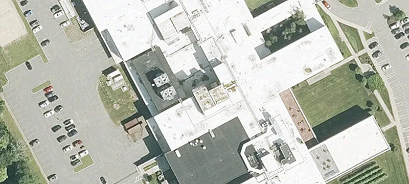Office Building with Commuter Access