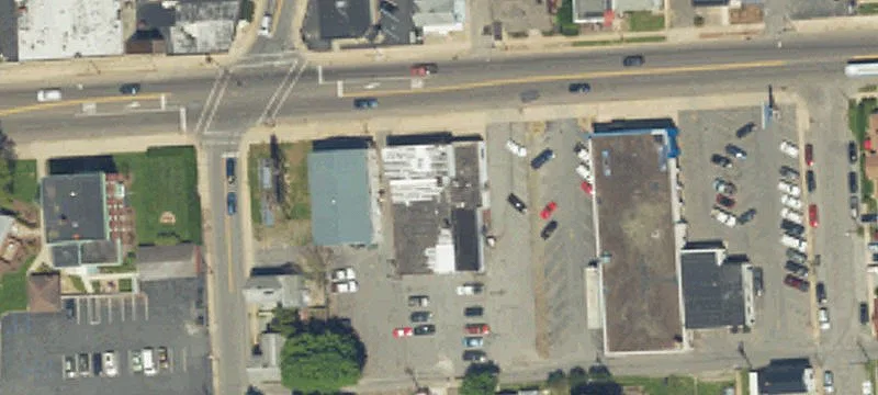 Restaurant and Office Mixed-Use Building