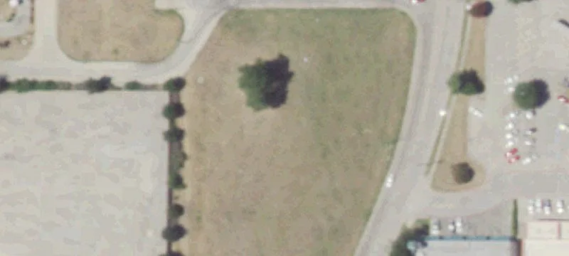 High-Visibility Commercial Land