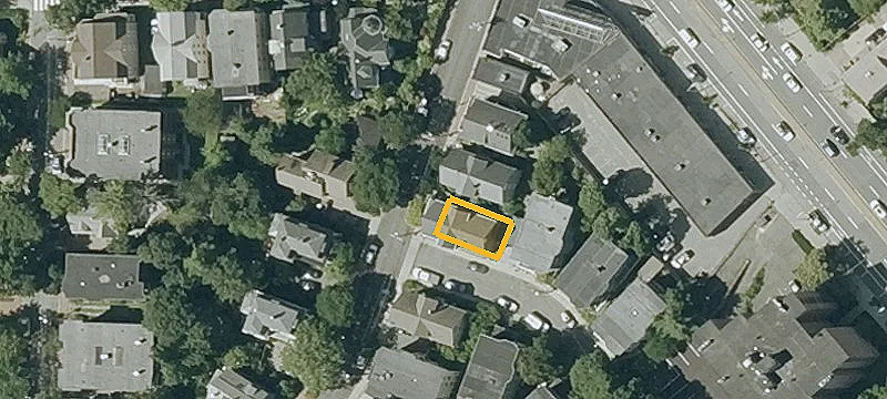 Gut-Renovated Duplex with Garage Parking