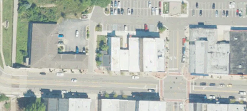 Updated Restaurant Building with Kitchen