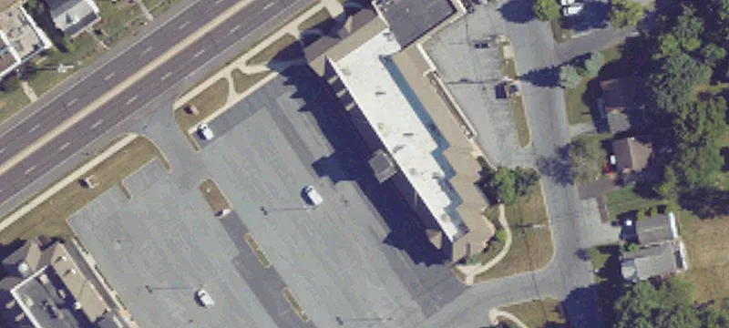 Office/Retail Suites in Strip Center