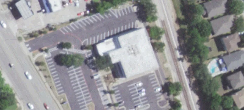 Office/Warehouse Suite with Overhead Door