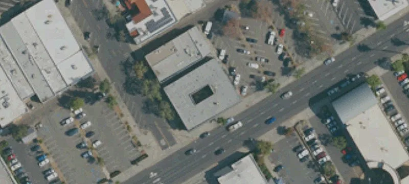 Divisible Office Building with Elevator