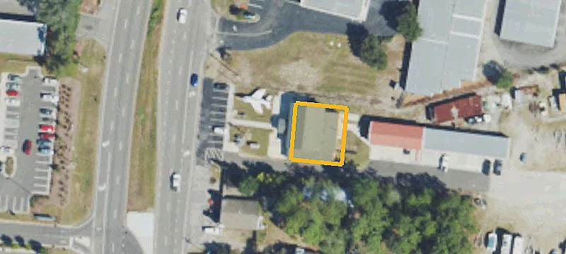 Fully Fenced Commercial Land Site