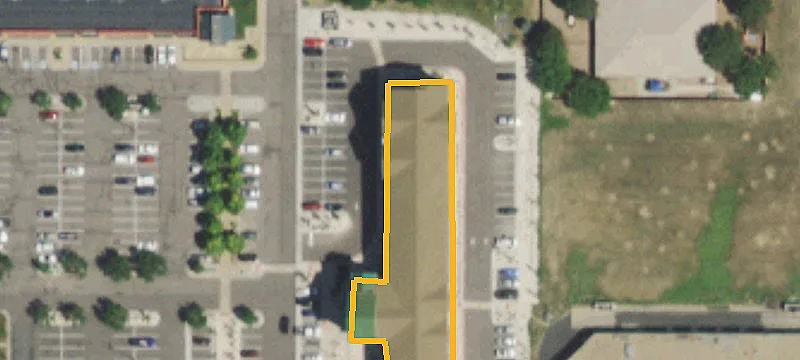 Retail Flex Space with Ample Parking