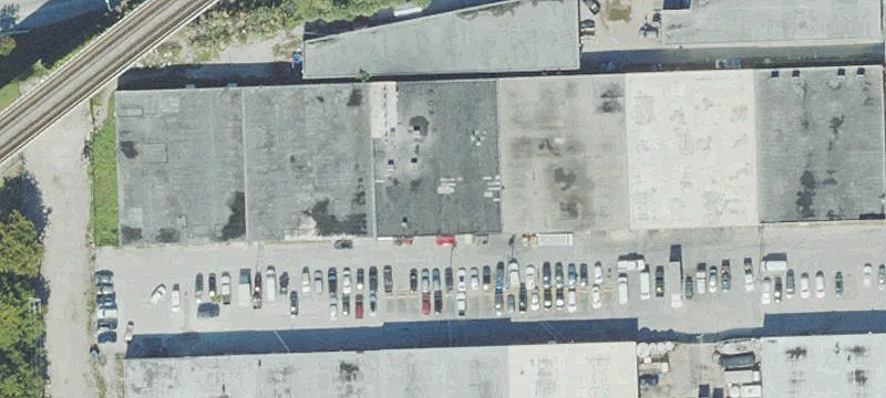 Divisible Warehouse with Loading Doors