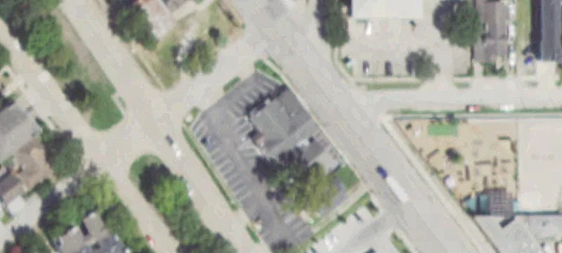 Multi-Tenant Retail Building