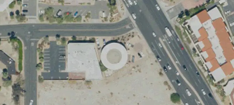 Mid-Century Retail Office Building
