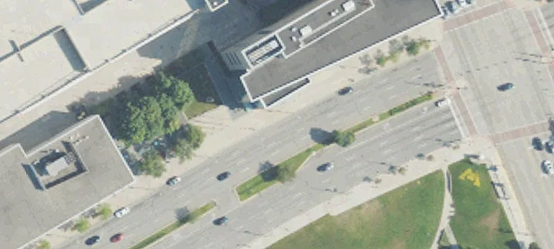 Office Building with Strong Visibility
