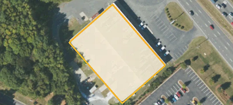 Retail Space with High Visibility